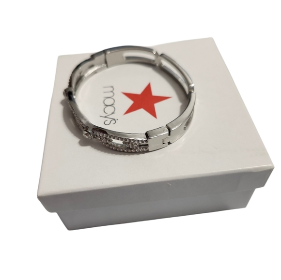 Macy's  Bangle   Bracelet  New in box Never worn  Silver-tone - Picture 12 of 13